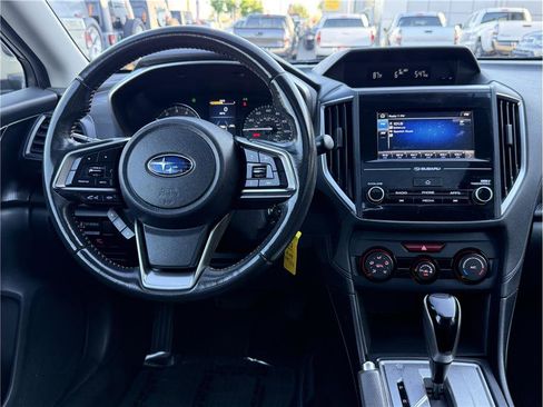 Used 2018 Subaru Crosstrek 2.0i Premium image 18