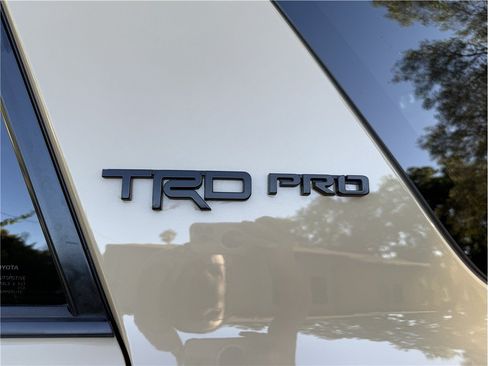 Used 2016 Toyota 4Runner TRD Pro AWD/4WD image 12