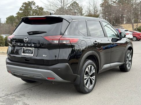 Used 2023 Nissan Rogue SV image 5
