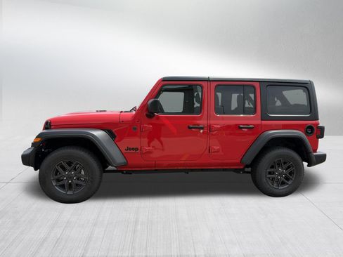 Used 2025 Jeep Wrangler Unlimited Sport AWD/4WD image 4
