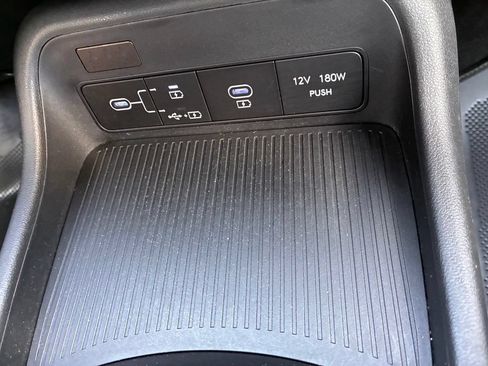 Used 2024 Hyundai Kona SEL FWD image 37
