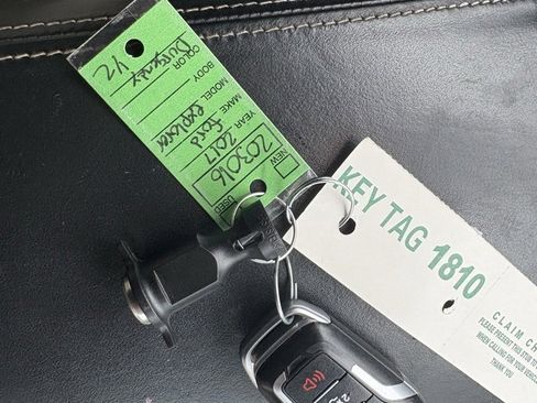 Used 2017 Ford Explorer Platinum image 14