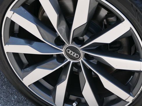 Used 2022 Audi A4 2.0T Premium Plus image 12