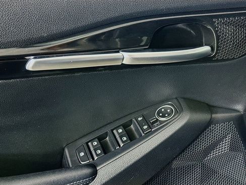 Certified 2023 Kia Seltos S image 19