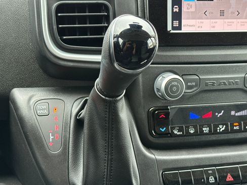 New 2026 RAM ProMaster 2500 w/ Quick Order Package 22G SLT image 19