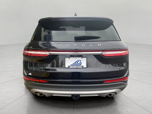 Used 2024 Lincoln Corsair AWD w/ Towing Package image 6