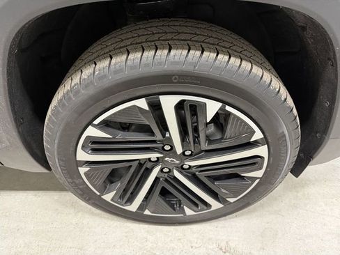 New 2026 Chevrolet Equinox RS w/ Convenience Package III image 14