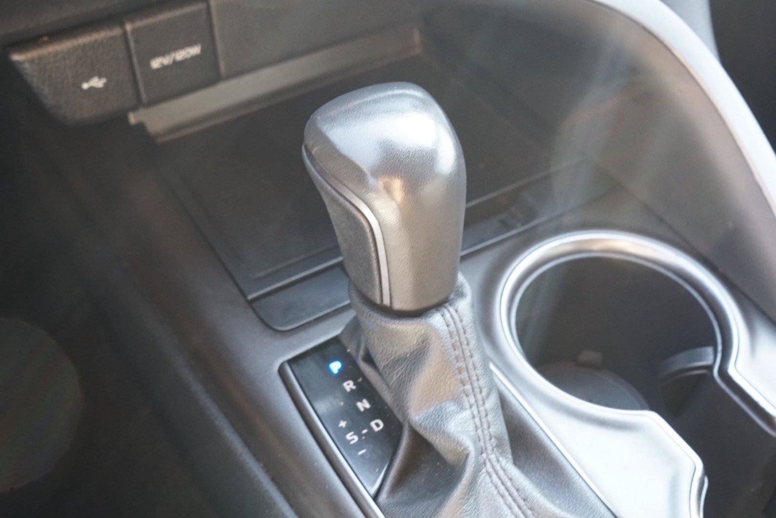 Used 2024 Toyota Camry SE FWD image 14