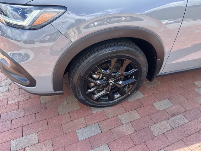Certified 2024 Honda HR-V Sport image 10