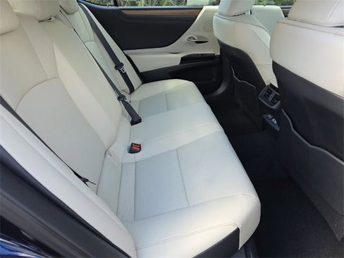 New 2025 Lexus ES 350 w/ Premium Package image 13