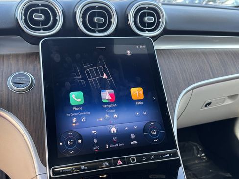 Used 2025 Mercedes-Benz C 300 Sedan image 21