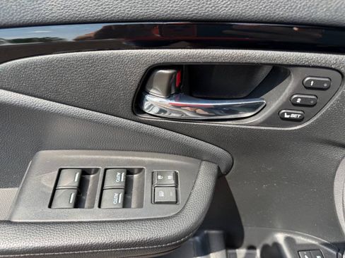 Used 2018 Honda Pilot Elite image 19