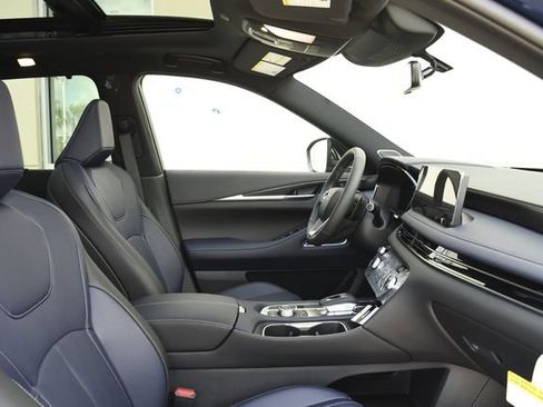 New 2026 INFINITI QX60 Sport w/ Dark Cargo Package image 33