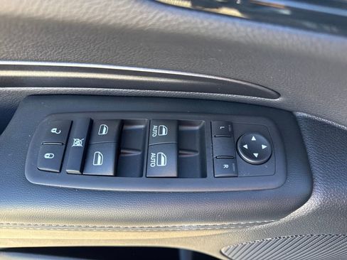 Used 2024 Dodge Durango SXT w/ SXT Blacktop Group image 21