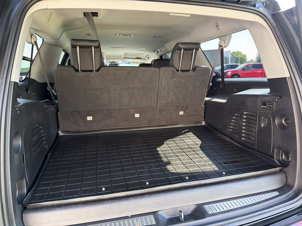 Used 2020 Chevrolet Suburban Premier w/ Max Trailering Package AWD/4WD image 16