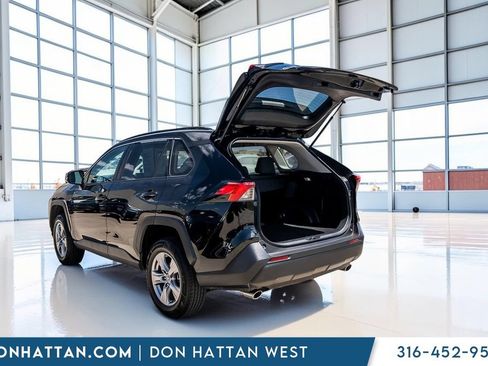 Used 2024 Toyota RAV4 XLE FWD image 29