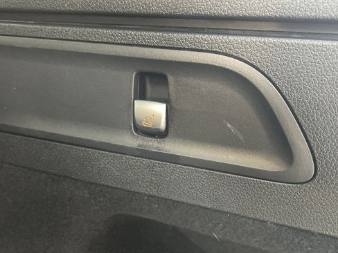 Certified 2022 Mercedes-Benz GLC 300 4MATIC w/ Premium Package Lite image 12