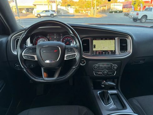 Used 2022 Dodge Charger SXT image 22