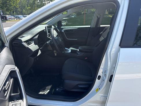 Used 2025 Toyota RAV4 LE FWD image 16