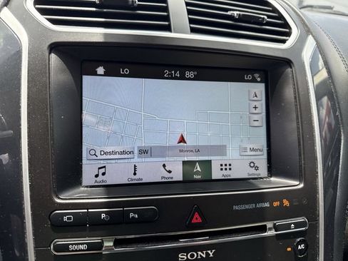 Used 2017 Ford Explorer Platinum AWD/4WD image 18