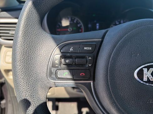 Used 2017 Kia Optima LX w/ Convenience Package image 18