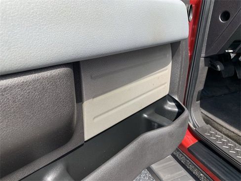Used 2011 Ford F150 XLT w/ XLT Convenience Pkg image 21