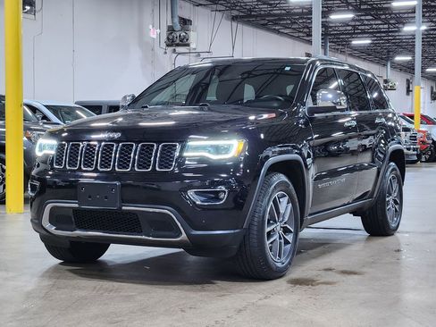 Used 2018 Jeep Grand Cherokee Limited w/ Luxury Group II RWD image 4