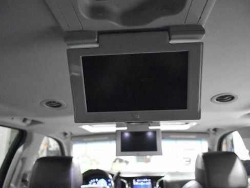 Used 2016 Cadillac Escalade ESV Luxury image 19