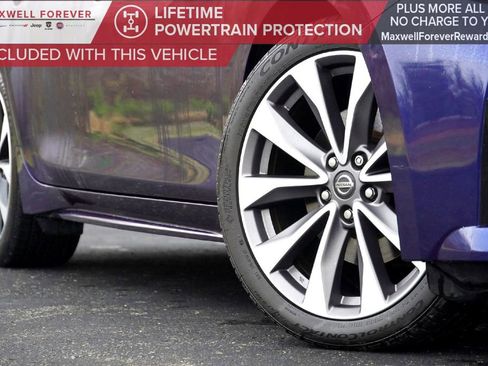 Used 2021 Nissan Maxima Platinum w/ Sport Mat Group image 4