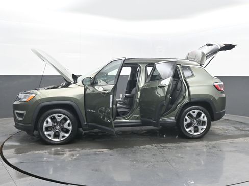 Used 2019 Jeep Compass Limited image 41