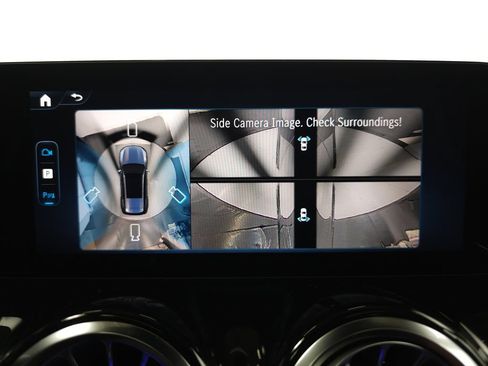 Certified 2026 Mercedes-Benz GLB 250 4MATIC image 21
