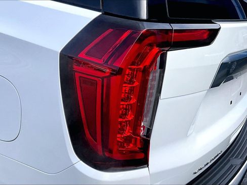 Used 2024 GMC Yukon Denali image 34