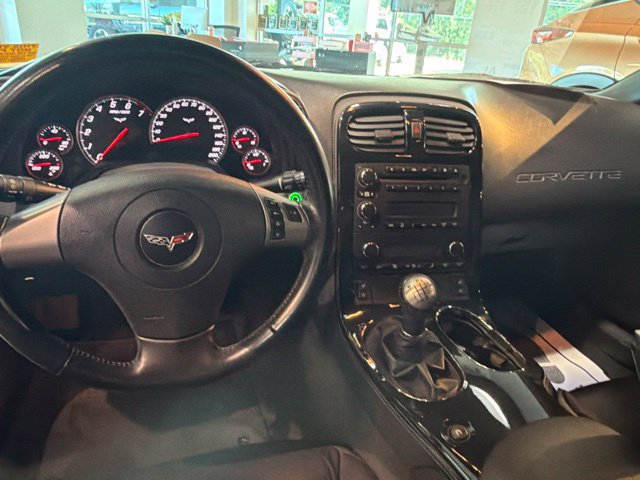 Used 2008 Chevrolet Corvette Coupe w/ Preferred Equipment Group RWD image 21