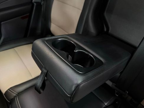 Used 2022 Ford Escape Titanium w/ Titanium Elite Package image 19