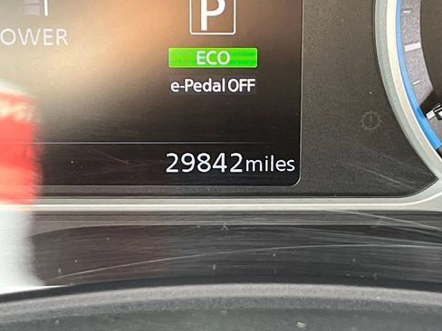 Used 2025 Nissan Leaf SV Plus FWD image 25