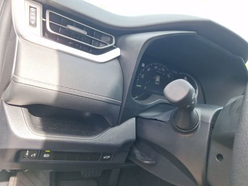 Used 2024 Toyota RAV4 XLE w/ Convenience Package image 18