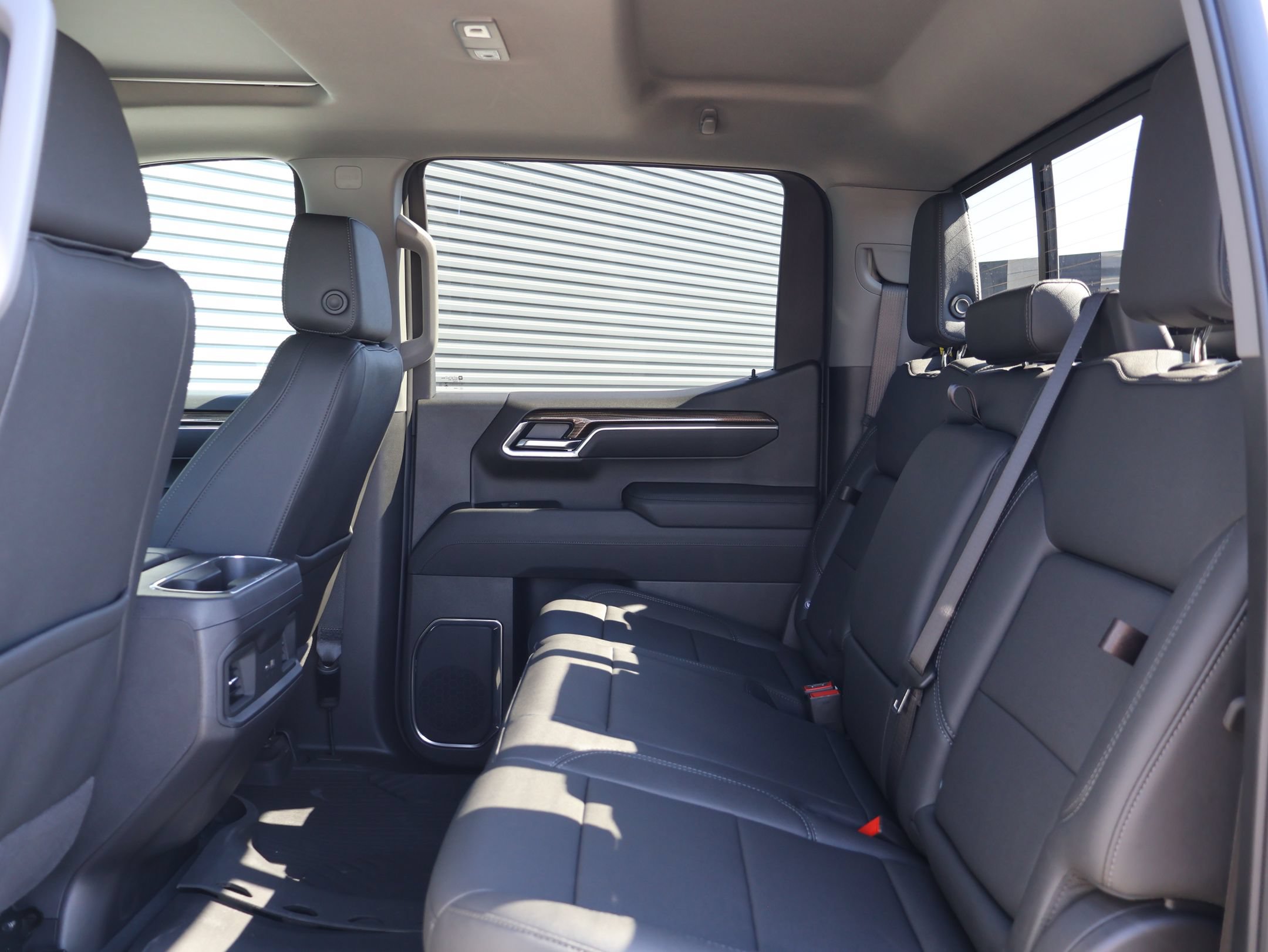 Used 2026 Chevrolet Silverado 1500 LT Trail Boss w/ LT Trail Boss Premium Package AWD/4WD image 25
