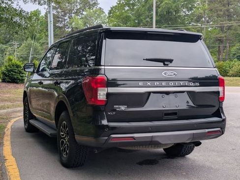 Used 2022 Ford Expedition XLT AWD/4WD image 4