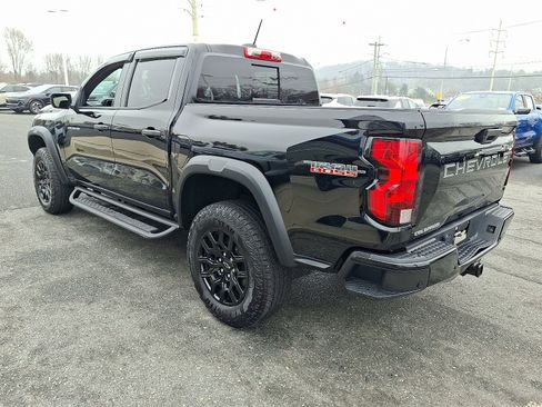 Certified 2024 Chevrolet Colorado Trail Boss w/ Advanced Trailering Package image 4