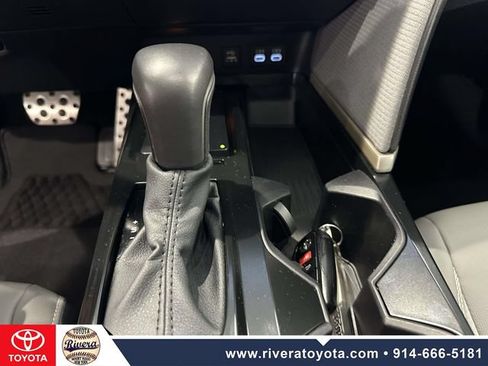 Used 2025 Toyota Camry SE w/ Convenience Package FWD image 26