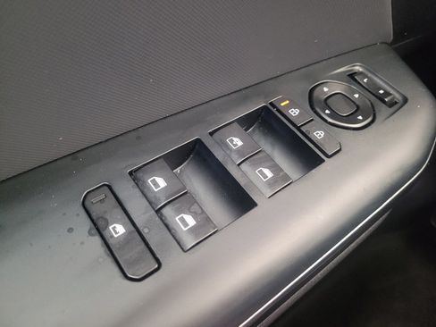 Used 2025 Kia K4 FWD image 27