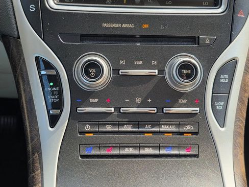 Used 2016 Lincoln MKX Reserve w/ Climate Package image 28