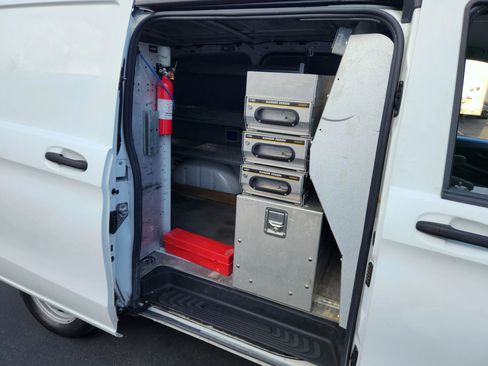 Used 2018 Mercedes-Benz Metris image 13