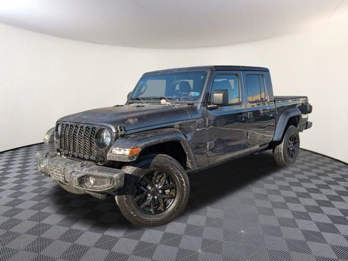 Used 2022 Jeep Gladiator Sport image 1