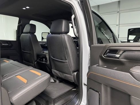 Used 2025 GMC Sierra 2500 AT4 w/ AT4 Premium Plus Package image 53