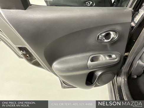 Used 2015 Nissan Juke SV w/ Technology Package image 19