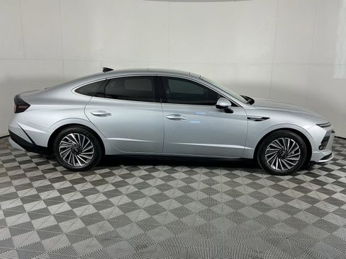 Used 2024 Hyundai Sonata Limited image 9