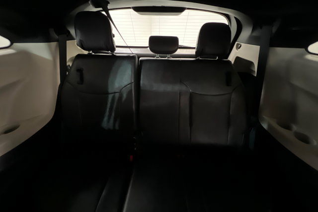 Used 2026 Toyota Sienna Platinum AWD/4WD image 21