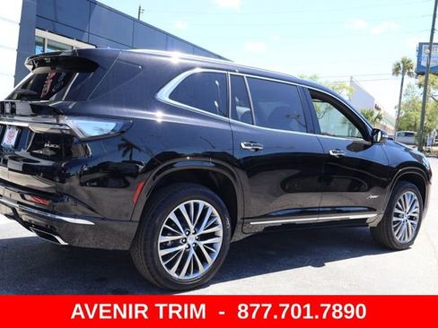 New 2026 Buick Enclave Avenir w/ Super Cruise Package FWD image 9