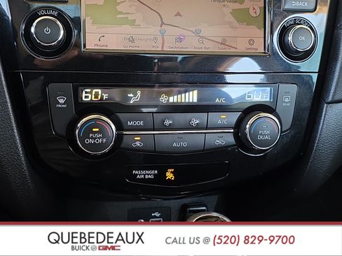 Used 2019 Nissan Rogue SV w/ Sun & Sound Touring Package FWD image 17